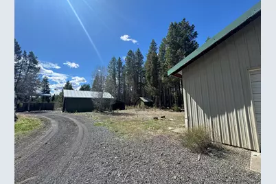 135744 Highway 97, Crescent, OR 97733 - Photo 8