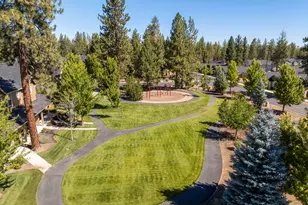 533 N Freemont St, Sisters, OR 97759 - Photo 42