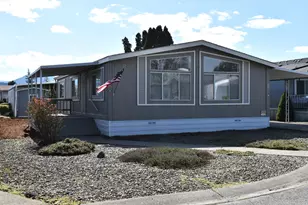 456 Whispering Willow Dr, Grants Pass, OR 97527 - Photo 1