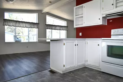 456 Whispering Willow Drive, Grants Pass, OR 97527 - Photo 8