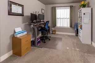 20594 SE Slate Ave, Bend, OR 97702 - Photo 12