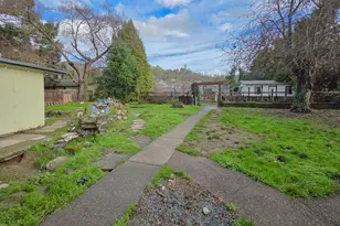 512 Pine St, Rogue River, OR 97537 - Photo 34