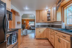 5400 Hwy 238, Jacksonville, OR 97530 - Photo 14