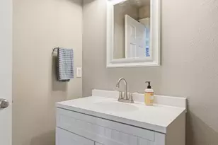 20531 Rolen Ave, Bend, OR 97702 - Photo 10