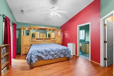 705 Mountain Avenue, Central Point, OR 97502 - Photo 14