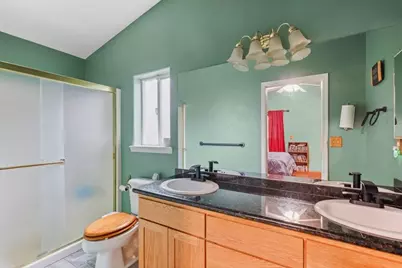 705 Mountain Avenue, Central Point, OR 97502 - Photo 18