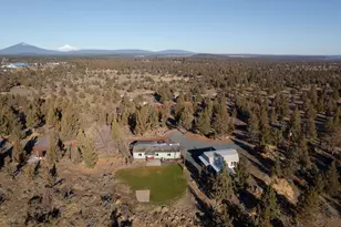 17549 Cascade Estates Dr, Bend, OR 97703 - Photo 6