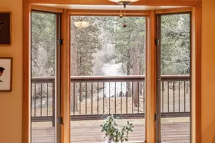 16430 Hwy 126, Sisters, OR 97759 - Photo 12