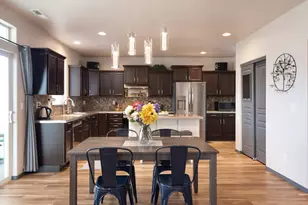 724 NW Green Forest Cir, Redmond, OR 97756 - Photo 6