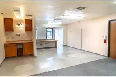 815 N Central Avenue #A, Medford, OR 97501 - Photo 4