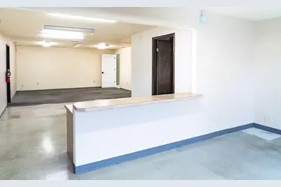 815 N Central Avenue #A, Medford, OR 97501 - Photo 2