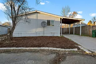 4647 Winter Ave, Klamath Falls, OR 97603 - Photo 2