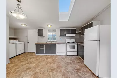 4647 Winter Avenue #SPC 36, Klamath Falls, OR 97603 - Photo 6