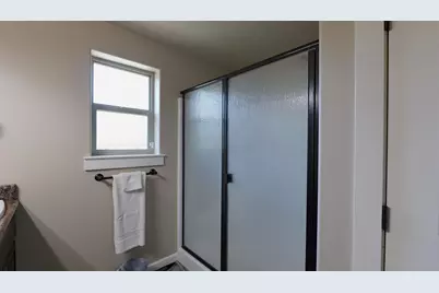 202 White Oak Way, Shady Cove, OR 97539 - Photo 16