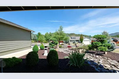 202 White Oak Way, Shady Cove, OR 97539 - Photo 36