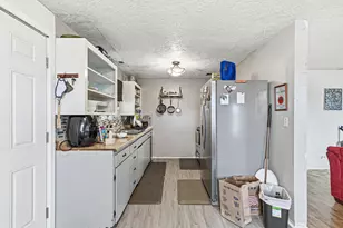 2841 Howard Ave, Medford, OR 97501 - Photo 4