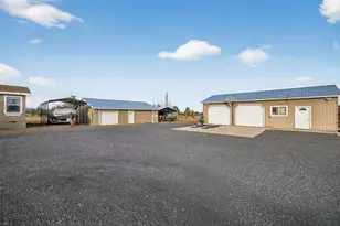 63493 Gentry Loop, Bend, OR 97701 - Photo 30