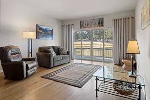 60749 Willow Creek Loop, Bend, OR 97702 - Photo 6