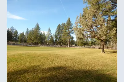 60749 Willow Creek Loop, Bend, OR 97702 - Photo 12