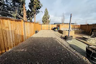 559 NW Rimrock Ct, Redmond, OR 97756 - Photo 42