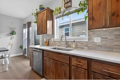 559 NW Rimrock Court, Redmond, OR 97756 - Photo 14