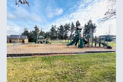 559 NW Rimrock Court, Redmond, OR 97756 - Photo 46