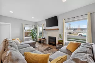 559 NW Rimrock Ct, Redmond, OR 97756 - Photo 20