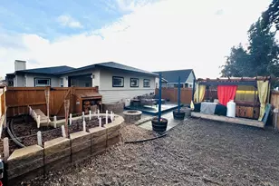 559 NW Rimrock Ct, Redmond, OR 97756 - Photo 36