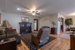 2130 E Jackson St, Medford, OR 97504 - Photo 4