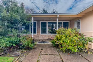 2130 E Jackson St, Medford, OR 97504 - Photo 2