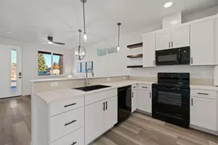 61632 Pettigrew Rd, Bend, OR 97702 - Photo 10