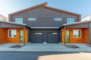 61632 Pettigrew Rd, Bend, OR 97702 - Photo 2