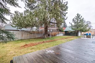 215 S Spruce St, Sisters, OR 97759 - Photo 56
