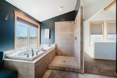 24605 Dodds Road, Bend, OR 97701 - Photo 32