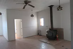 9805 E Langell Valley Rd, Bonanza, OR 97623 - Photo 2