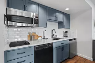 18575 SW Century Dr, Bend, OR 97702 - Photo 2