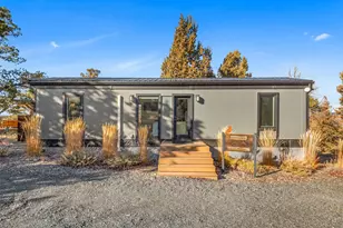 20420 Swalley Rd, Bend, OR 97703 - Photo 38