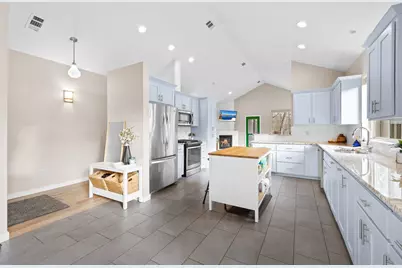 295 S 1st Street, Talent, OR 97540 - Photo 10
