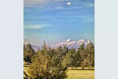 2525 NE Negus Way, Redmond, OR 97756 - Photo 1