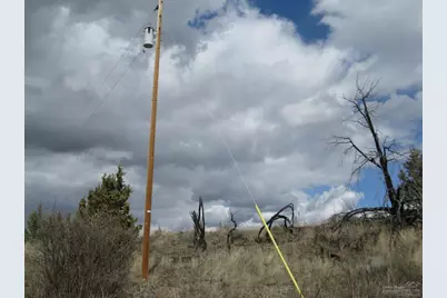 2525 NE Negus Way, Redmond, OR 97756 - Photo 2