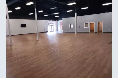 304 NE Agness Avenue, Grants Pass, OR 97526 - Photo 2