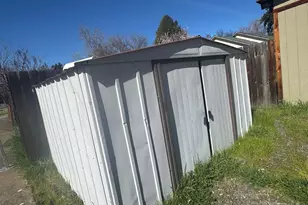 2971 Table Rock Rd, Medford, OR 97501 - Photo 18