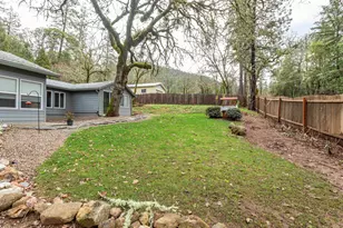 401 Savage Creek Rd, Grants Pass, OR 97527 - Photo 38