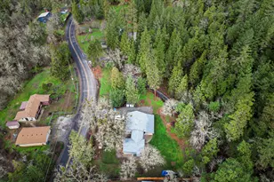 401 Savage Creek Rd, Grants Pass, OR 97527 - Photo 28