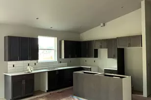 61221 SE Wagyu Dr, Bend, OR 97702 - Photo 6