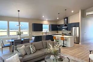 61221 SE Wagyu Dr, Bend, OR 97702 - Photo 12