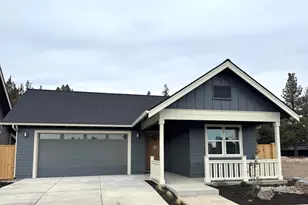 61221 SE Wagyu Dr, Bend, OR 97702 - Photo 2