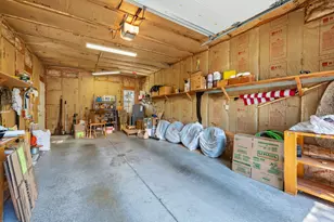 20709 Farenuff Pl, Bend, OR 97701 - Photo 36