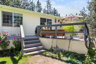 20709 Farenuff Pl, Bend, OR 97701 - Photo 30