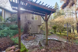 301 Canyon Dr, Grants Pass, OR 97527 - Photo 44